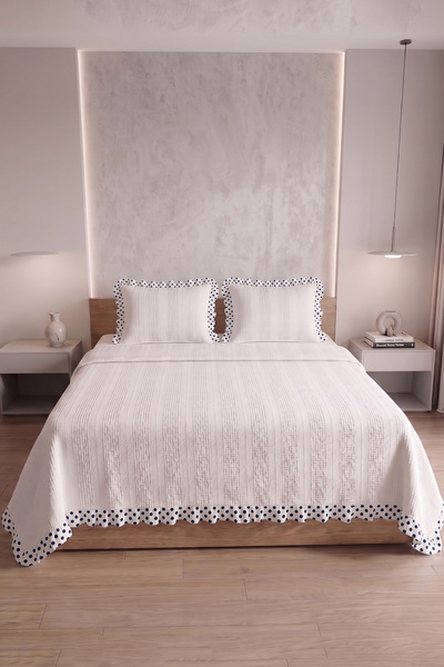 nijuu Puantiyeli Fırfırlı Çift Kişilik Pike Takımı 200x230 Cm %100 Cotton