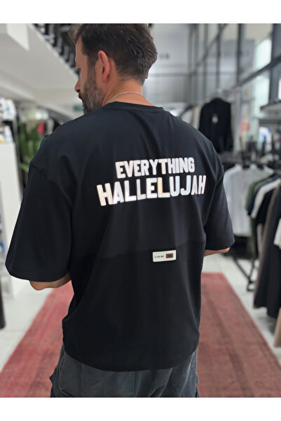 BYBASICMAN Crna reflektorska majica sa štampanjem, oversize model RES-1129