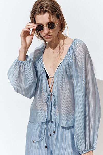 H&M شورت سهل الارتداء من مزيج الكتان