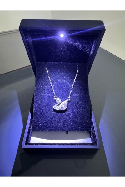shop IŞIKLI KUTUSU İLE PARLAK GÜMÜŞ RENK SWAN KOLYESİ ÇELİK