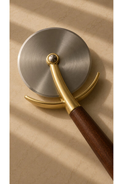 SUELF CO Prateg Acacia Handle Pizza Cutter
