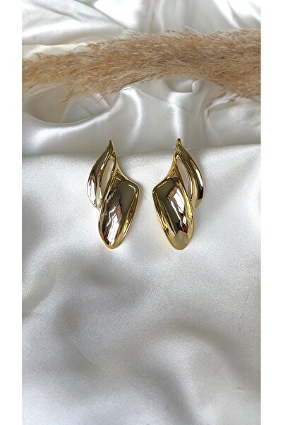 Eylülün Takısı Woman's gold color asymmetric leaf model earrings