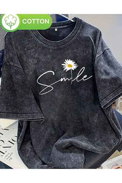 bellanova "Black Oversized T-Shirt with Wear – Street Fashion"