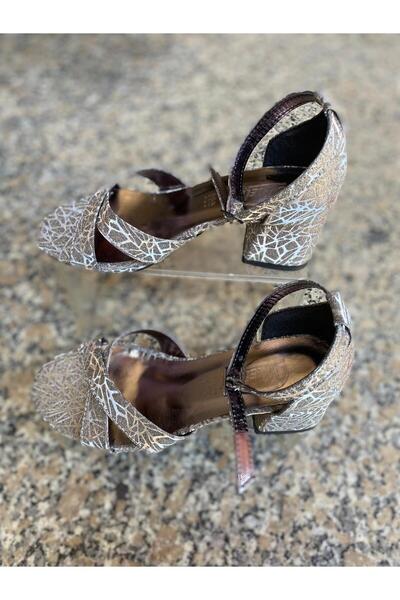 Aysun Ayakkabı Grey Outer Material Shiny Skin Leather Thick Heel Lace-Up Wome...
