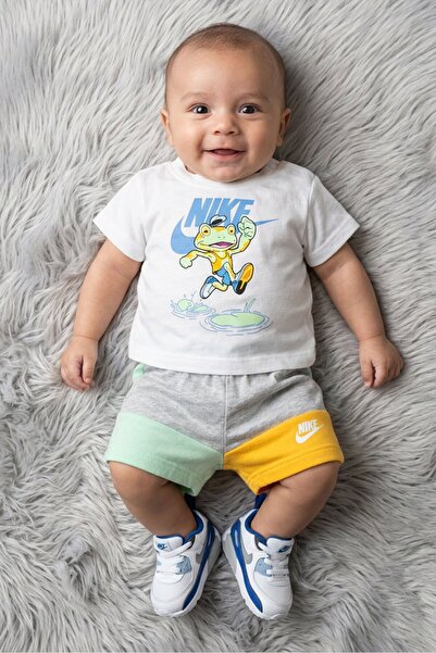 Nike Toddlers Boy 2 Pcs Graphic Print T-Shirt And Shorts Set, Multicolor
