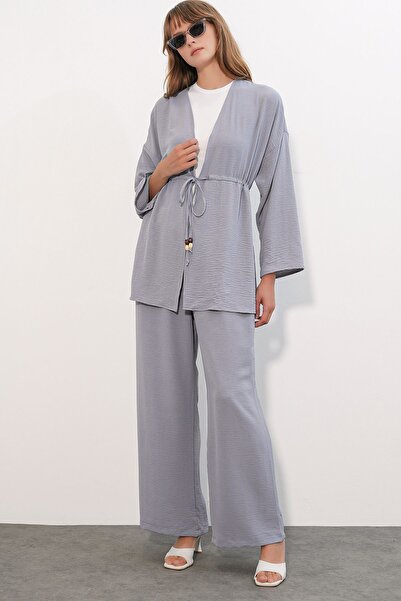 Hiccup Bdart Two-Piece Kimono and Wide-Leg Pants Set