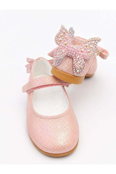 Zekids Girl's Patent Leather Butterfly Detailed Design Ballerinas