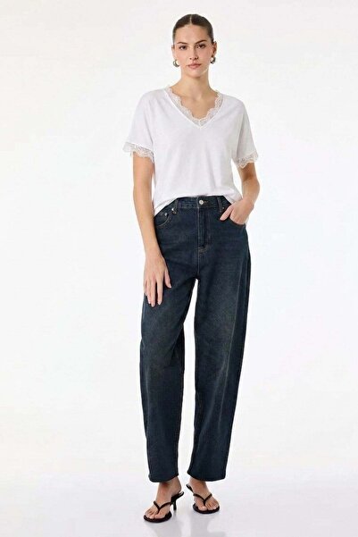Shopping Shop Collar and sleeve lace detail blouse ecru