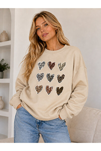 caddekombin Women's Aesthetic Multicolor Heart Printed Crew Neck Sweatshirt