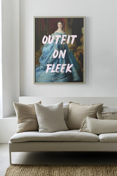 INNOVI Outfit Poster