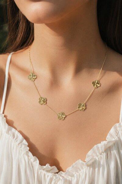 Clariss قلادة نسائية من سلسلة Gold Color Clover Model VIP