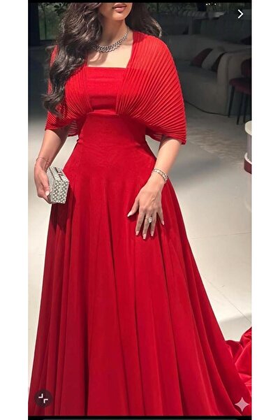 Generic Barbie and Chiffon Dress in Red Color