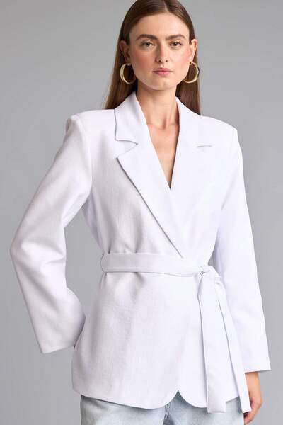 DeFacto Regular Fıt Kuşaklı Blazer Ceket H0851AX26SM