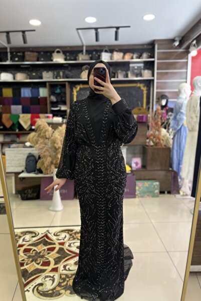 HÜMEYRA BUTİK Bat Sleeve Stone Embellished Evening Dress