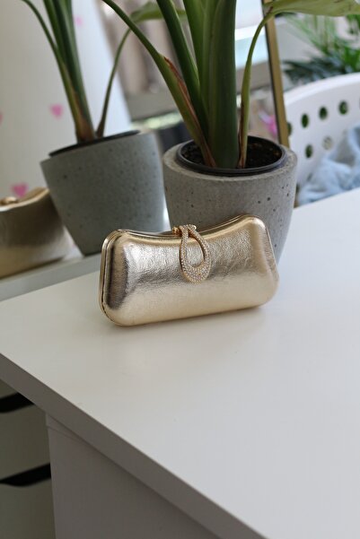 Moom Bag Women's Gold Shiny Lock Detailed Chain Evening Dress Bag