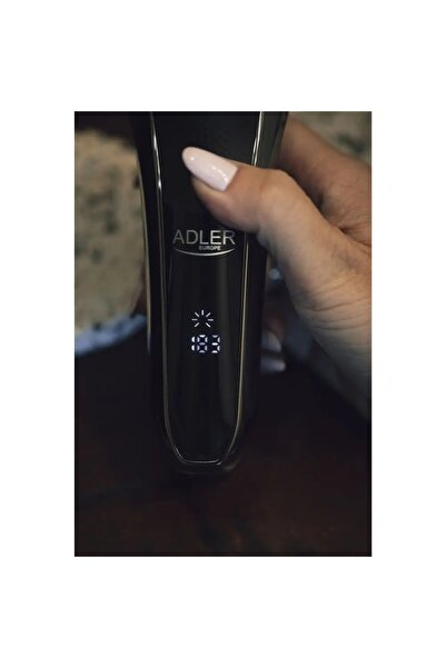 adler Aparat de ras electric pentru bărbați, 3 capete, LCD, încărcare USB, IPX7