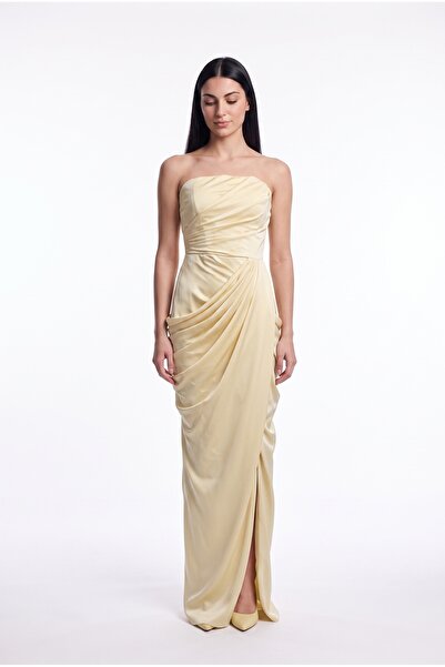 BDM Exclusive Saten Pileli Drape Detaylı Straplez Yırtmaçlı Uzun Abiye Elbise