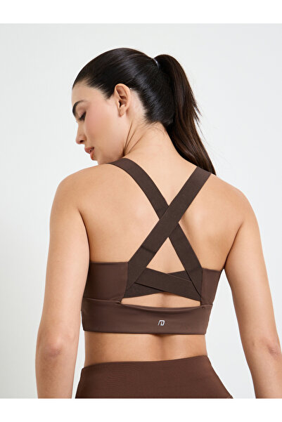 Styli Brown Broad Strap Back Peep Detail Sports Bra - Medium Support