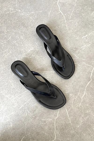 MODAADAM Women's Star Flip-Flops with Heels - Black-Leather