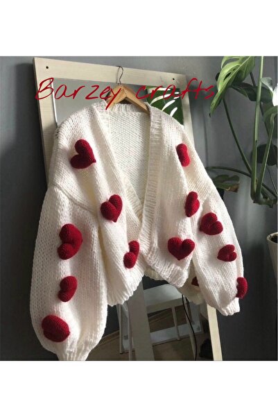 Barzey crafts EL örgüsü kişiye özel tasarım kırmızı kalpli motifli kadın