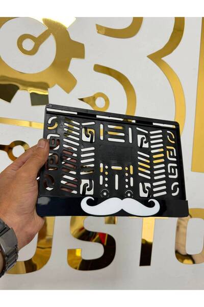 B&E Customs Lazer Bıyık Figürlü Pleksi Motor Plakalığı Siyah – Lazer Kesim Dekoratif Motorsiklet Plakalık