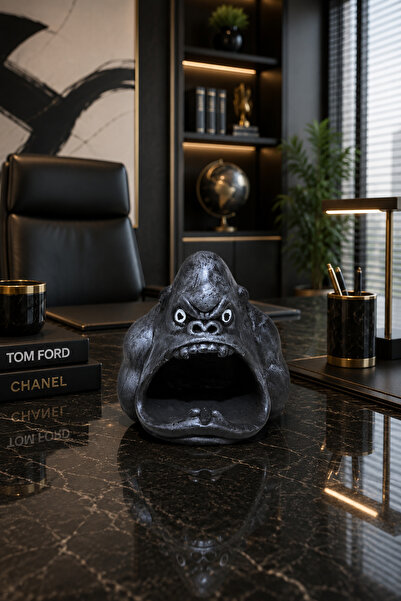 Zigzag Home Decorative Gorilla Model Ashtray Special Design Ashtray for Home ...