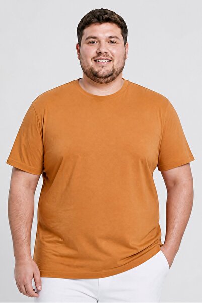 gaiam Men Slim Fit Short Sleeve Training T-Shirt, Light Brown