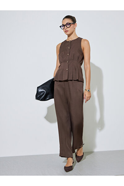 Styli Brown Solid Wide Leg Trousers with Side Pocket