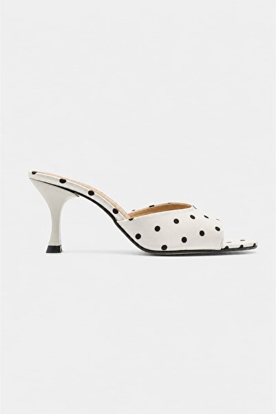 CARLA BELLA Women's Heeled Patent Leather Slippers