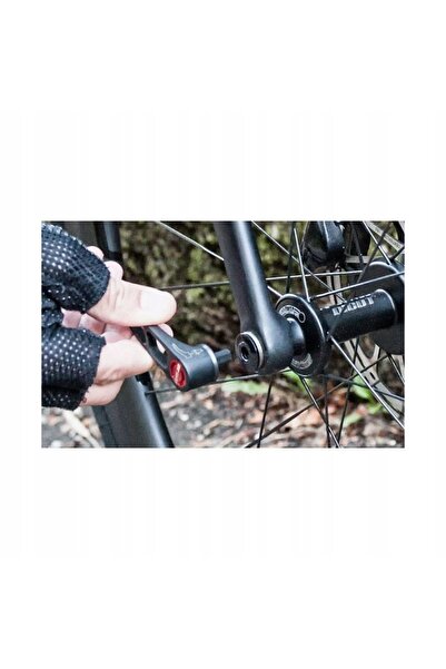 DT Swiss Clemă de prindere spate pentru ax traversant E-Thru 12/142mm, aluminiu