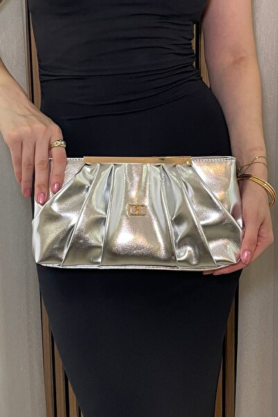 Fibag Women's Silver Chain Strap Clutch Bag