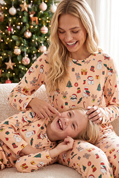 Siyah İnci Salmon Patterned New Year's Themed Cotton Lycra Knitted Pajama Set...