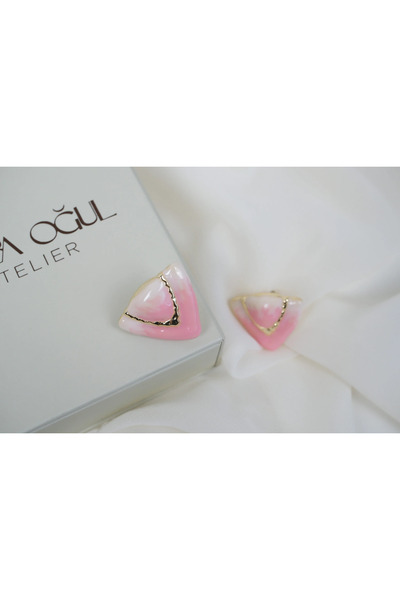ATELİER TUĞBA Kp635 Pastel Color Triangle Earrings Gold (23 mm)