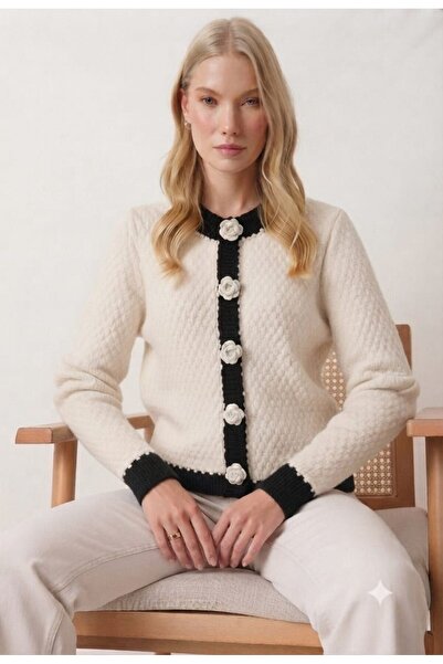 ZERELLE COLLECTİON Women's Knitwear Ecru Black Floral Detailed Knitted Stylis...