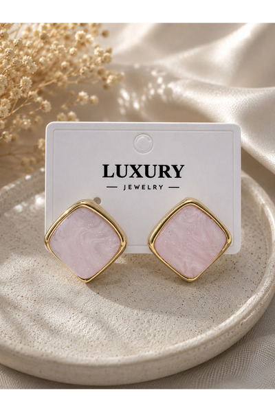 Pudra Pembe Görünümlü Gold Kare Küpe