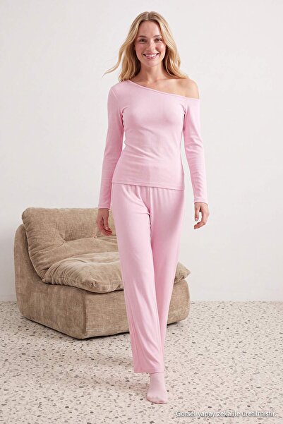 Trendyol Collection Set de pijamale tricotate din viscoză, roz, cu un singur ...