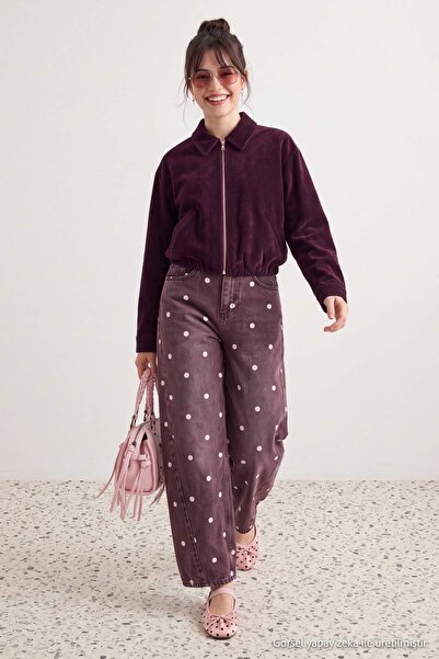 Trendyol Collection بنطلون جينز متعدد الألوان بخصر مرتفع ونقشة منقطة باللون ا...