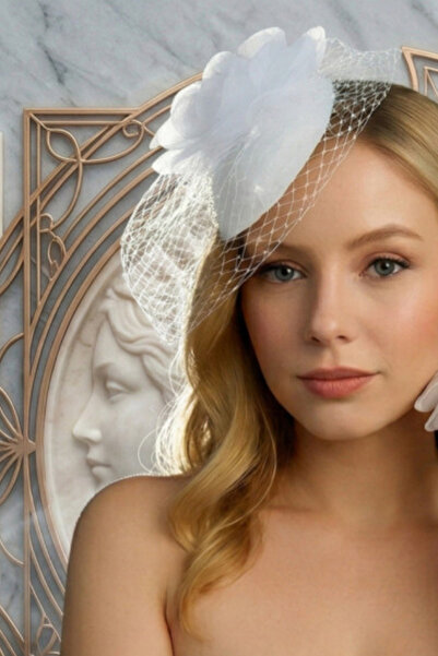 shop Pălărie Fascinator din Voile cu pene albe - Ac de păr pentru mireasă cu ...