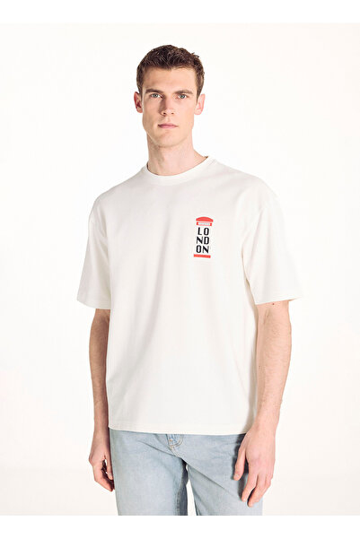 Ted Baker Kırık Beyaz Erkek Oversize Baskılı T-Shirt TBMRTS2075