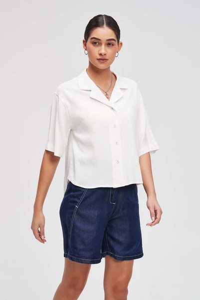Livia Solid Buttoned Half-Sleeve Top