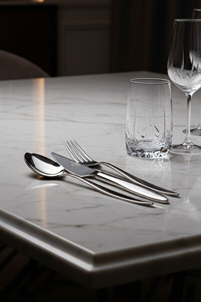 Bernardo Pearl 18 Piece Cutlery Set for 6 People in Box