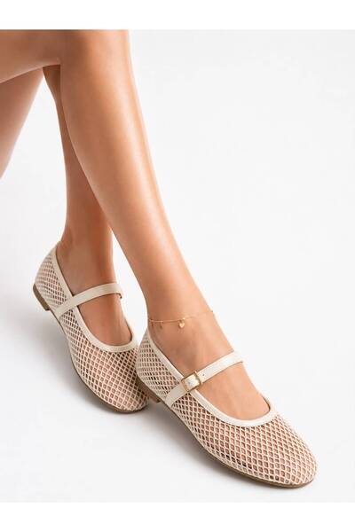 FEMME FATALE Gold Buckle Beret Detailed Fishnet Ballet Shoes