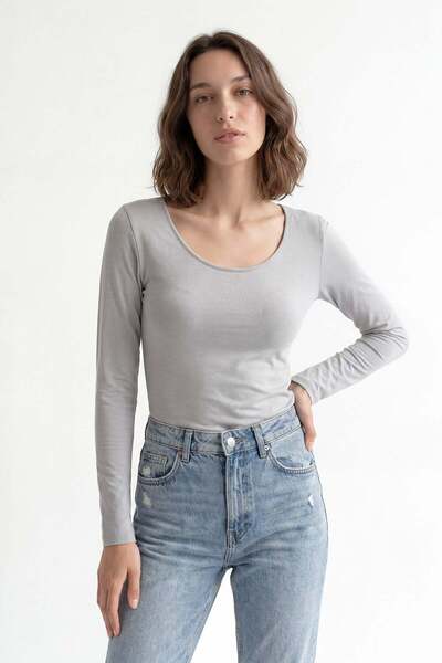 HAKKE Body-Hugging, Seam-Detailed, Pool-Neck, Stretchy Knitted Bluz