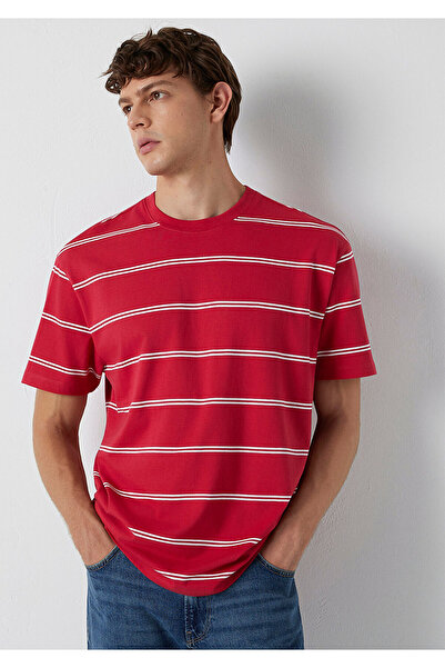 Mavi Striped Red T-Shirt Loose Fit / Comfortable Loose Cut 0613500-90367