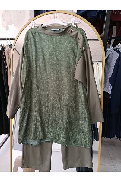 Butik Taşlı Omuz Düğmeli İkili Takım