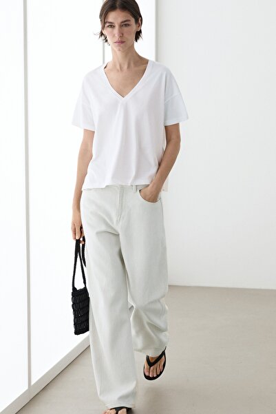 Massimo Dutti Dökümlü V yaka crop tişört
