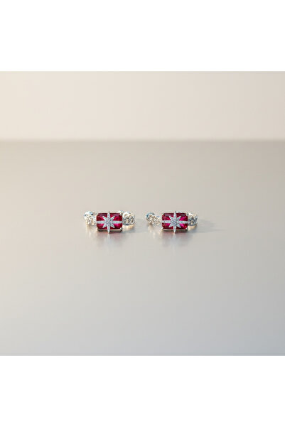 rosen accessories Kırmızı Taş Detaylı Yıldız Xuping Küpe