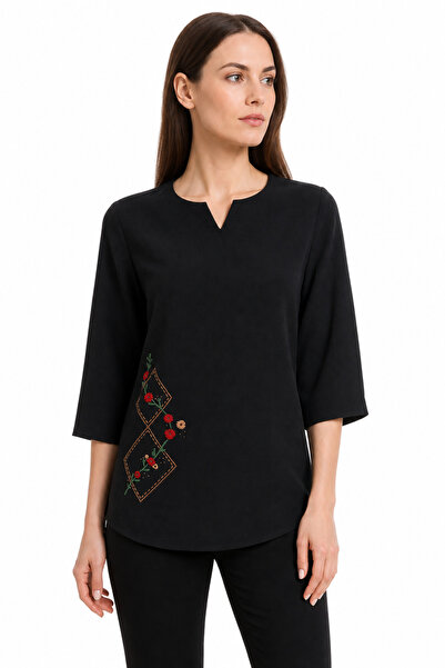 Desen Triko Women's Open Collar Embroidered Blouse Black