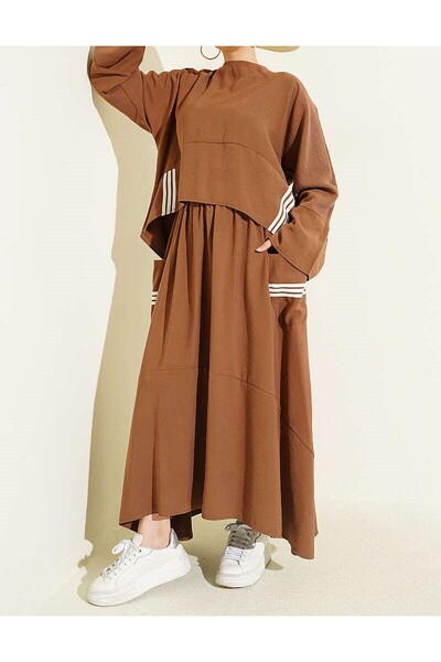 Lavanta Tekstil Asymmetrical Cut Striped Skirt Suit