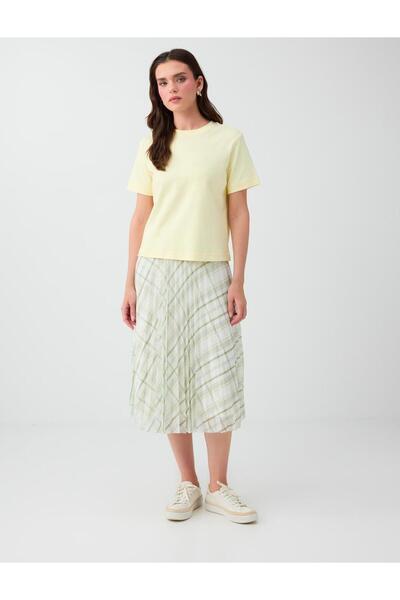 Jimmy Key Ecru Low Waist Relaxed Fit Patterned Mesh Knitted Midi Skirt